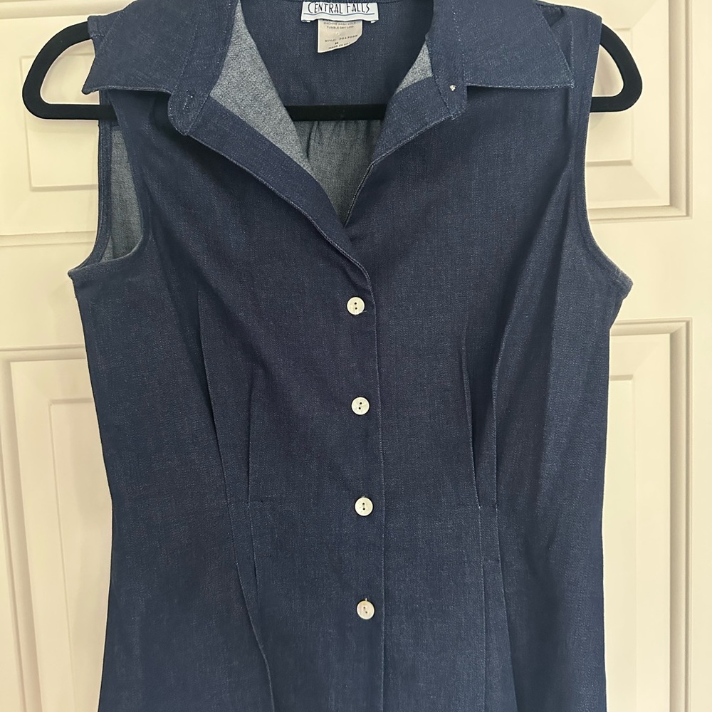 Blue Fitted Button Down Shirt with Notched Collar